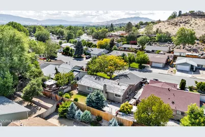 1069 Palmwood Drive, Sparks, NV 89434 - Photo 15