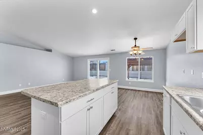 539 Rawe Peak Drive, Dayton, NV 89403 - Photo 15