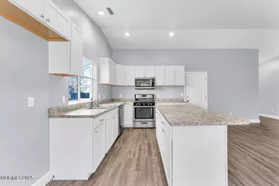 539 Rawe Peak Drive, Dayton, NV 89403 - Photo 13