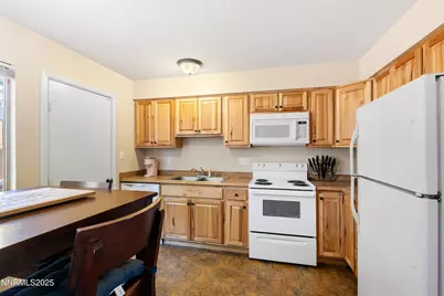 1414 E 9th Street #Unit 4, Reno, NV 89512 - Photo 5