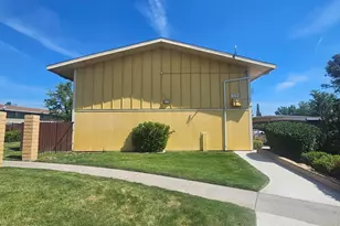 863 Nutmeg Pl, Reno, NV 89502 - Photo 3