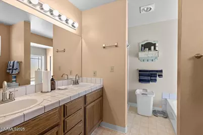 15500 Elkhorn Lane, Reno, NV 89506 - Photo 11