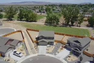 6778 Shell Ct, Fernley, NV 89408 - Photo 5