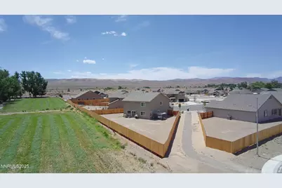 6778 Shell Court, Fernley, NV 89408 - Photo 5