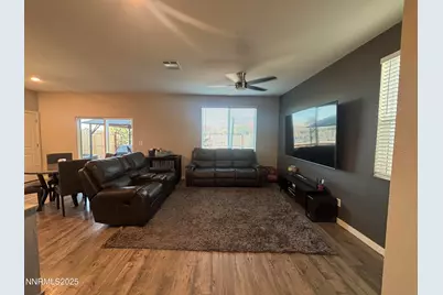 8886 Wolf Moon Drive, Reno, NV 89506 - Photo 5