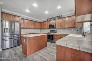 3706 Lepus Dr, Sparks, NV 89436 - Photo 3