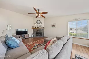 202 Thornwood Ct, Dayton, NV 89403 - Photo 7