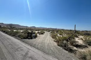 9 Ogden Ln, Yerington, NV 89447 - Photo 1