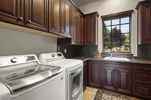 8741 Lakeside Dr, Reno, NV 89511 - Photo 27