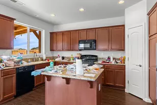 242 Red Oak Dr, Fernley, NV 89408 - Photo 9