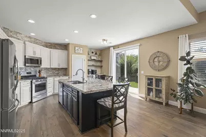 5365 Ebbetts Pass Drive, Sparks, NV 89436 - Photo 9