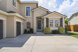 5365 Ebbetts Pass Dr, Sparks, NV 89436 - Photo 3