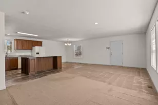 1740 Donner Trail, Silver Springs, NV 89429 - Photo 7