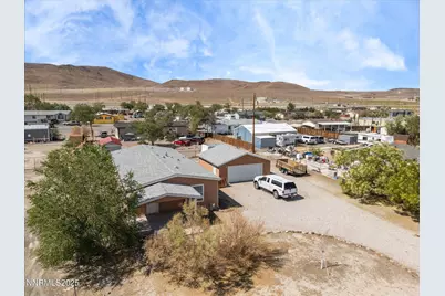 1740 Donner Trail, Silver Springs, NV 89429 - Photo 39