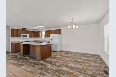 1740 Donner Trail, Silver Springs, NV 89429 - Photo 13