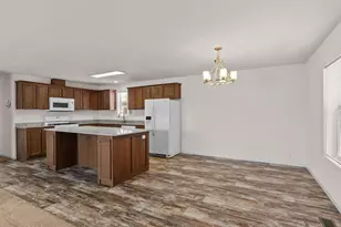 1740 Donner Trail, Silver Springs, NV 89429 - Photo 13