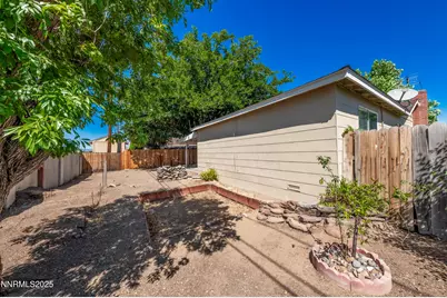 465 Lenwood Drive, Sparks, NV 89431 - Photo 17