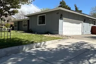 7050 Pembroke Dr, Reno, NV 89502 - Photo 3