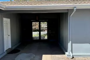 7050 Pembroke Dr, Reno, NV 89502 - Photo 11