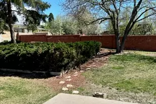 7050 Pembroke Dr, Reno, NV 89502 - Photo 15