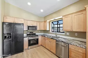 313 Stillwater Dr, Dayton, NV 89403 - Photo 15