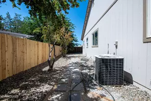 405 Cypress Ct, Dayton, NV 89403 - Photo 29