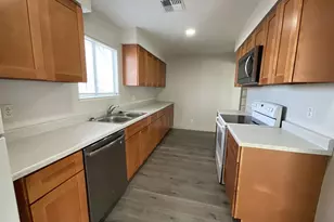 1090 Barstow St, Reno, NV 89512 - Photo 7