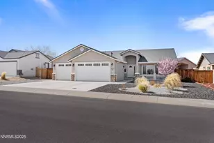 1129 Dixie Ln, Fernley, NV 89408 - Photo 3