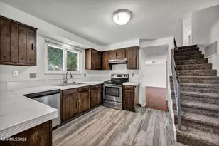 7274 Windmill Dr, Reno, NV 89511 - Photo 41