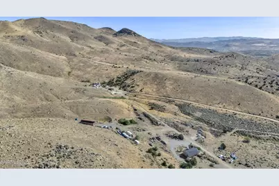 8560 Chimney Road, Reno, NV 89506 - Photo 3