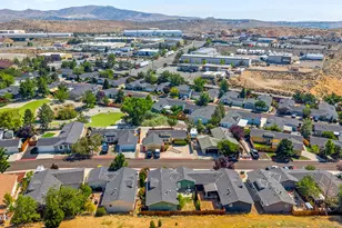 7571 Diamond Pointe Way, Reno, NV 89506 - Photo 3