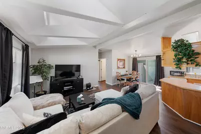 7571 Diamond Pointe Way, Reno, NV 89506 - Photo 7