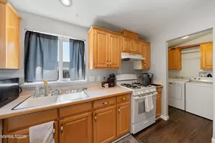 7571 Diamond Pointe Way, Reno, NV 89506 - Photo 15