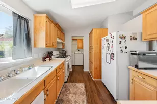 7571 Diamond Pointe Way, Reno, NV 89506 - Photo 13