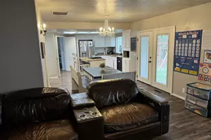 2081 Russell Dr, Elko, NV 89801 - Photo 9