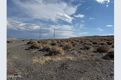 5915 Aspen Street, Silver Springs, NV 89429 - Photo 3