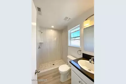 446 Roberts Street, Reno, NV 89502 - Photo 7