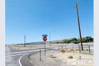 4345 Spruce Avenue, Silver Springs, NV 89429 - Photo 5