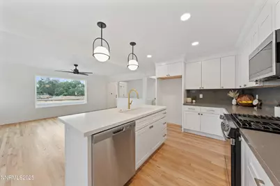 625 Hunter Lake Drive, Reno, NV 89509 - Photo 11