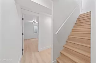 625 Hunter Lake Dr, Reno, NV 89509 - Photo 27