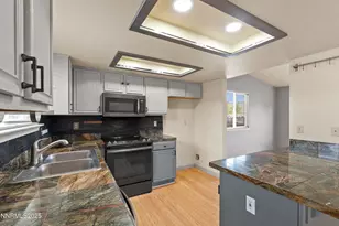 997 Ridgeview Dr, Carson City, NV 89705 - Photo 15