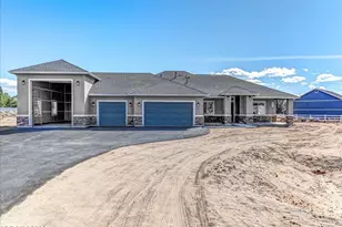 1681 Grandview Pkwy, Minden, NV 89423 - Photo 3