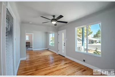 210 Cheney Street, Reno, NV 89502 - Photo 5
