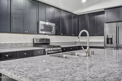 7423 Comet Court, Sparks, NV 89436 - Photo 15