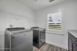 7423 Comet Ct, Sparks, NV 89436 - Photo 19