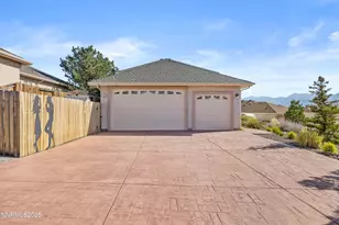 1037 Sunburst Dr, Carson City, NV 89705 - Photo 9