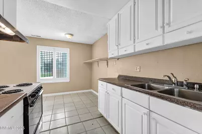 4600 Neil Road #Apt 35, Reno, NV 89502 - Photo 11