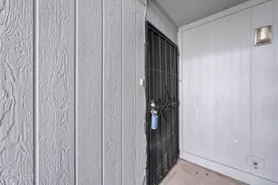 4600 Neil Rd, Reno, NV 89502 - Photo 3