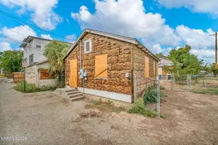 344 E 7th St, Reno, NV 89512 - Photo 9