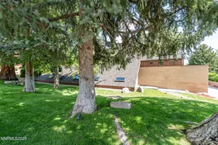 2521 Lake Ridge Shores Cir, Reno, NV 89519 - Photo 5